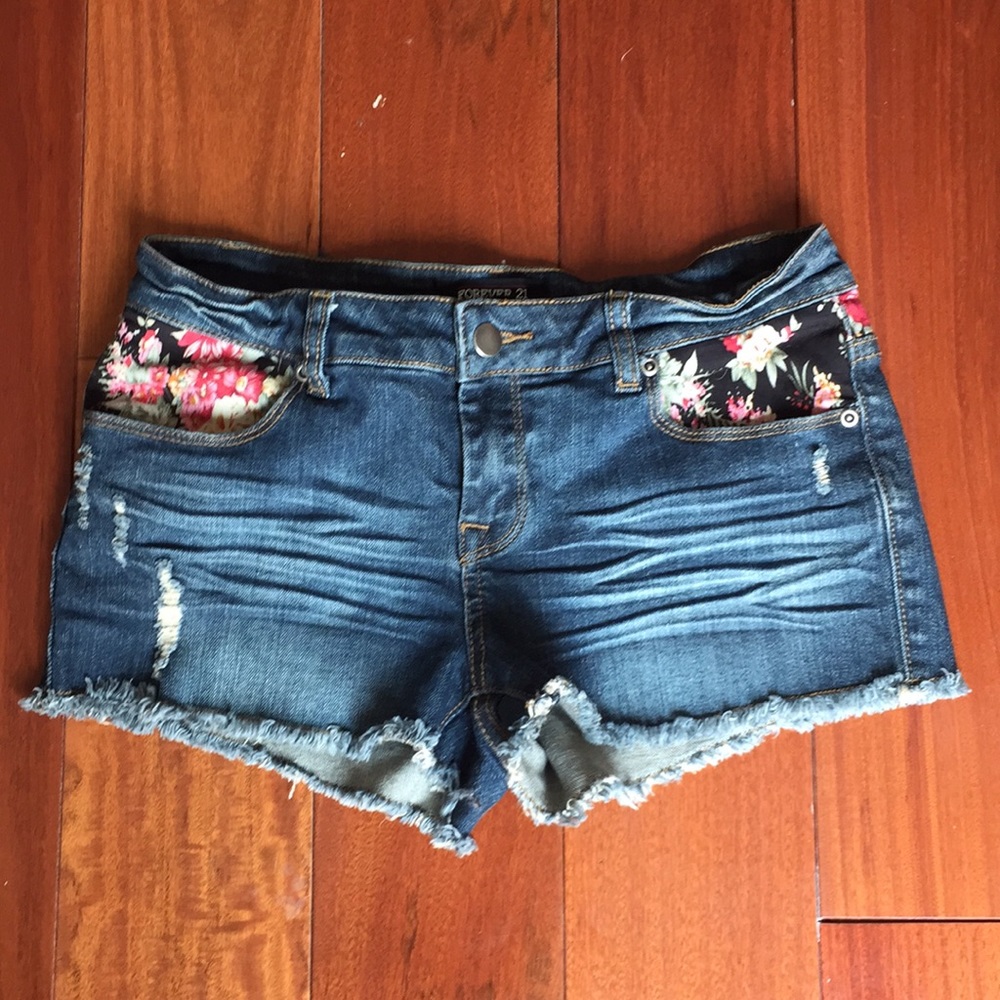 Forever 21 Denim Shorts w Floral Detail